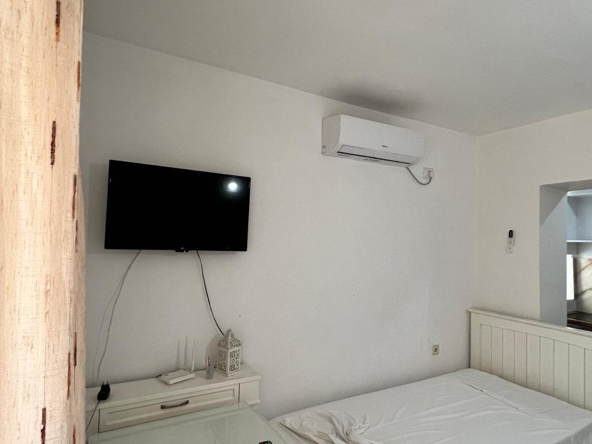 88 Apartment Himarë Dış mekan fotoğraf